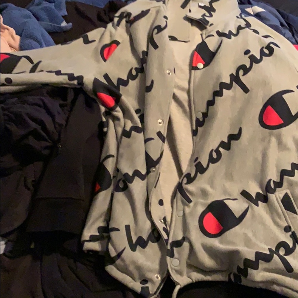 Champion knit raglan jacket size XL NEW WITH TAG